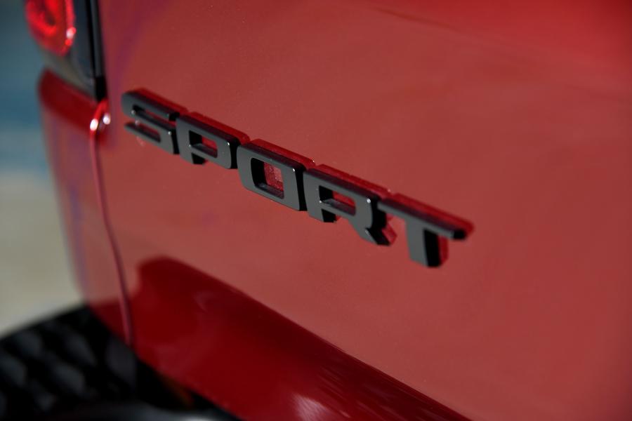 Логотип Ram 1500 Sport Crew Cab (DT) 2018 года  (CA) (фото 2 из 40)